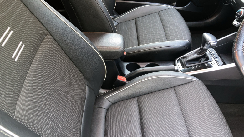 Kia Stonic 1.0T GDi 48V GT-Line S 5dr DCT Petrol Estate